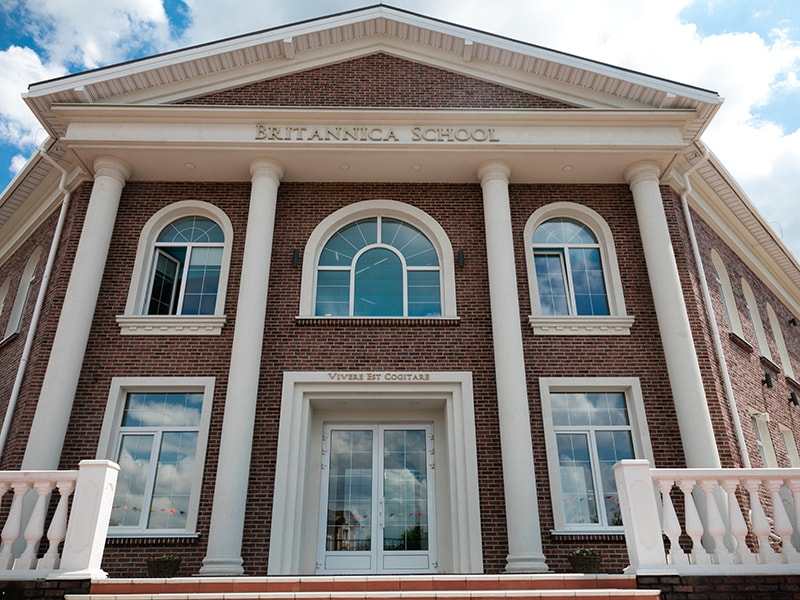 Співпраця зі школами і садами